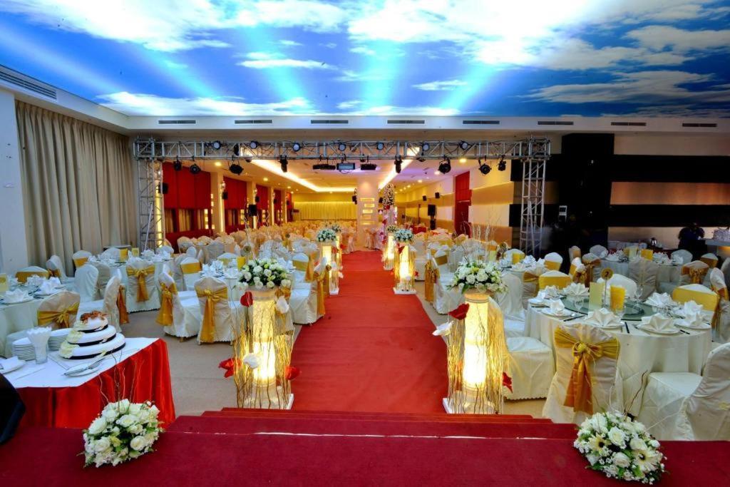 Jasmine Palace Yangon Exteriör bild