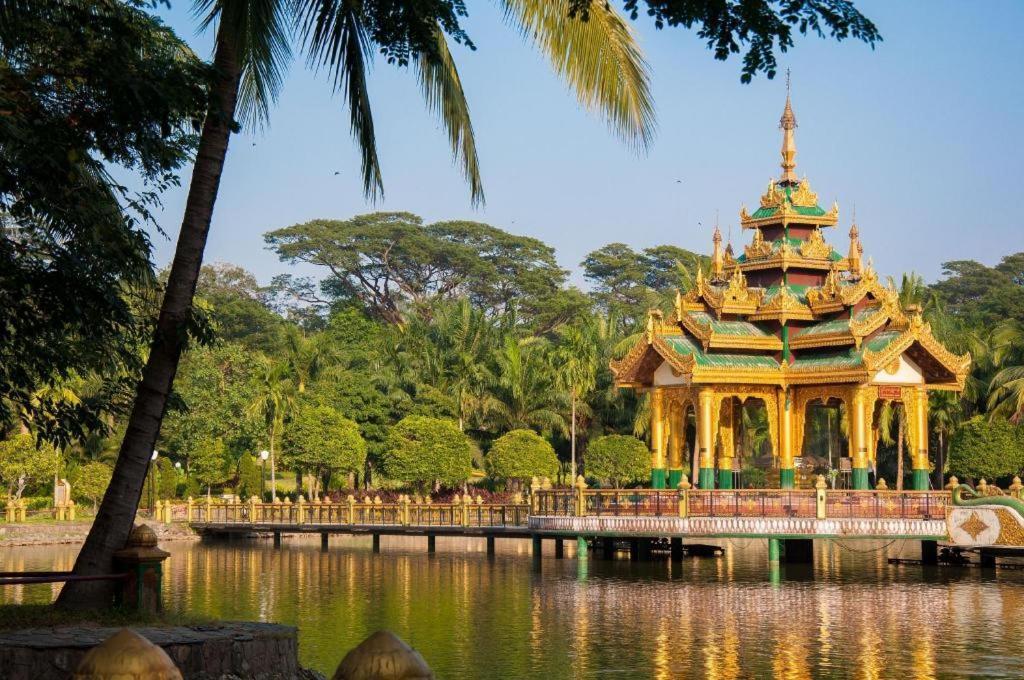 Jasmine Palace Yangon Exteriör bild
