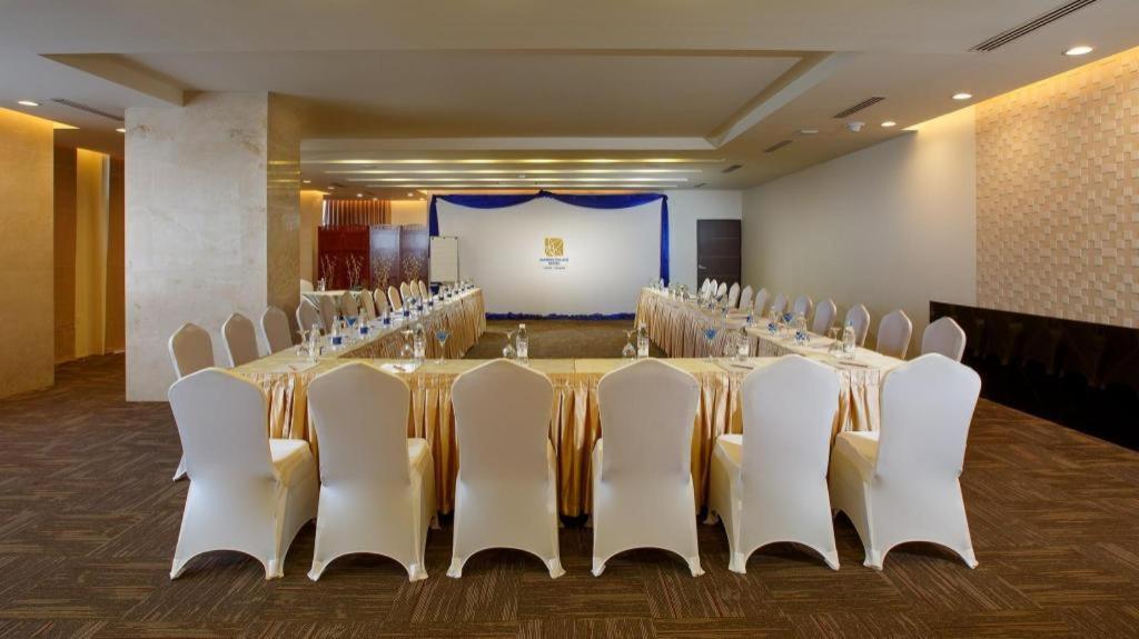 Jasmine Palace Yangon Exteriör bild